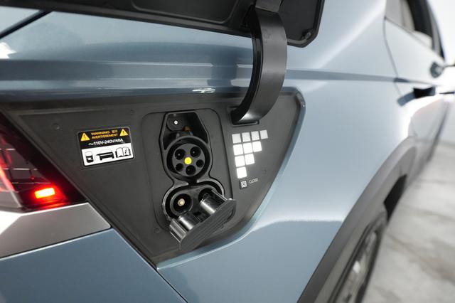 2023 Hyundai IONIQ 5 — photo 8 of 21