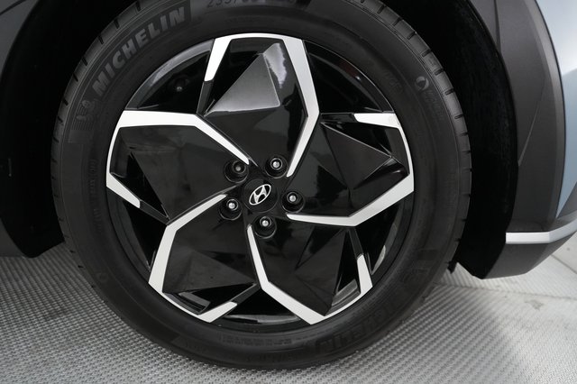 2023 Hyundai IONIQ 5 — photo 16 of 21