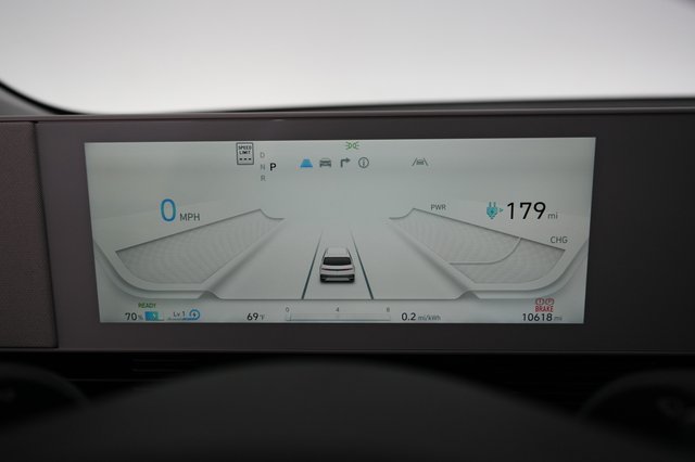 2023 Hyundai IONIQ 5 — photo 5 of 21