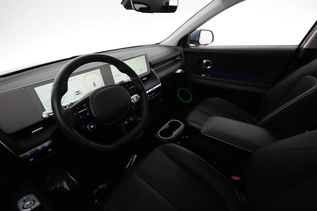 2023 Hyundai IONIQ 5 — photo 3 of 21