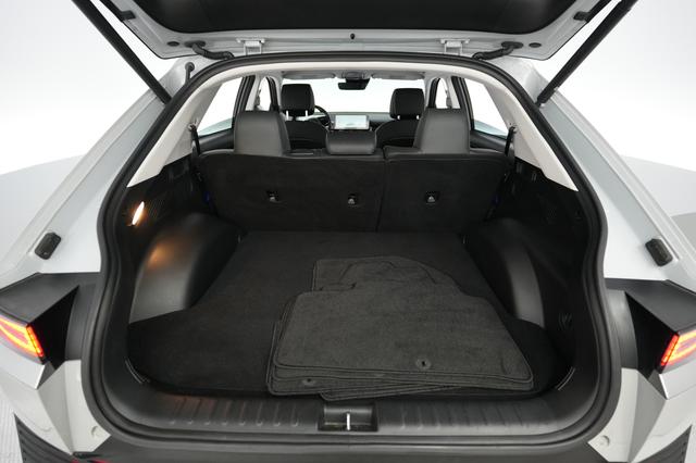 2023 Hyundai IONIQ 5 — photo 6 of 21