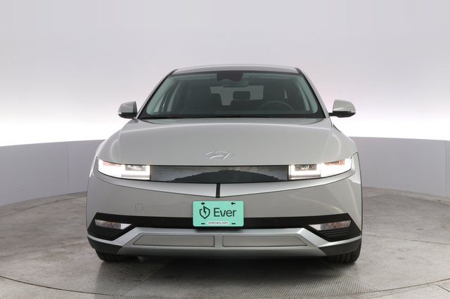 2023 Hyundai IONIQ 5 — photo 9 of 21