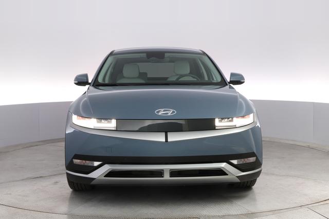 2023 Hyundai IONIQ 5 — photo 9 of 20