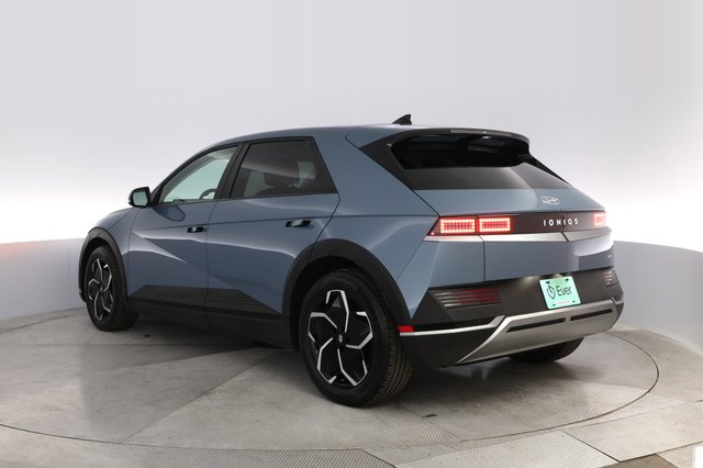 2023 Hyundai IONIQ 5 — photo 13 of 20