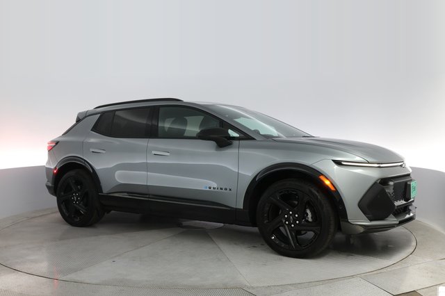 2024 Chevrolet Equinox EV — photo 11 of 20