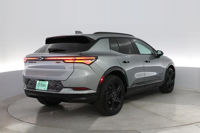 2024 Chevrolet Equinox EV — photo 2 of 20