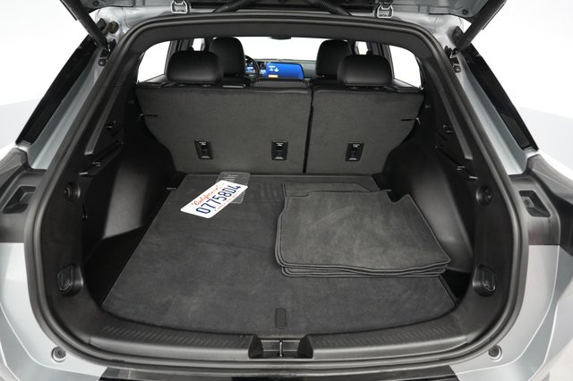 2024 Chevrolet Equinox EV — photo 6 of 20