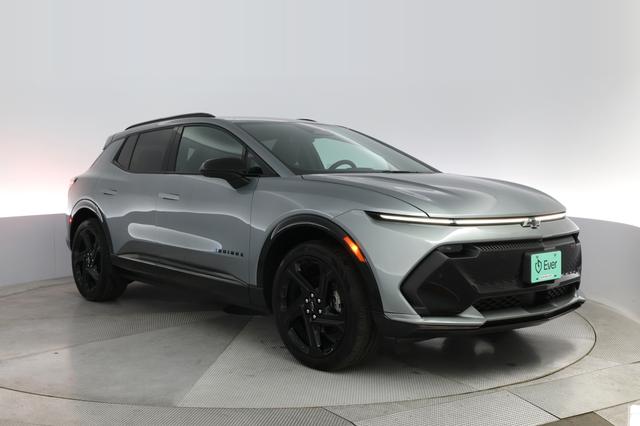 2024 Chevrolet Equinox EV — photo 10 of 20