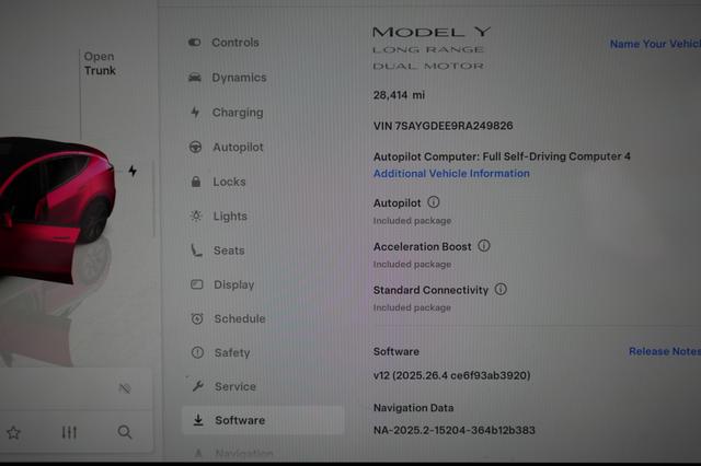 2024 Tesla Model Y — photo 5 of 28