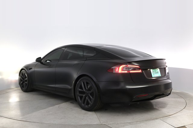 2022 Tesla Model S — photo 13 of 21