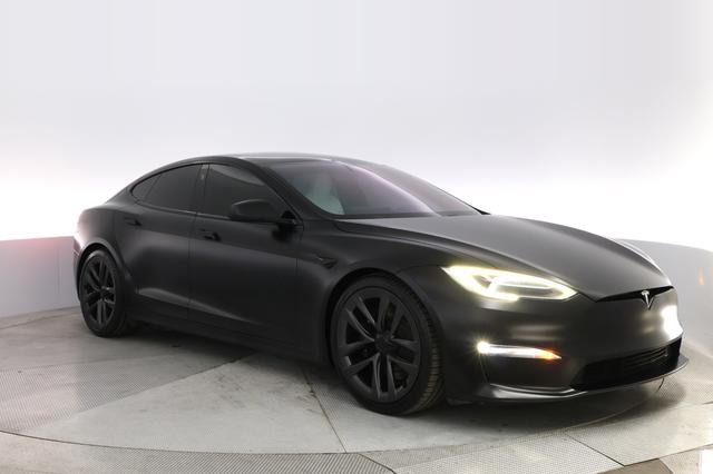 2022 Tesla Model S — photo 10 of 21