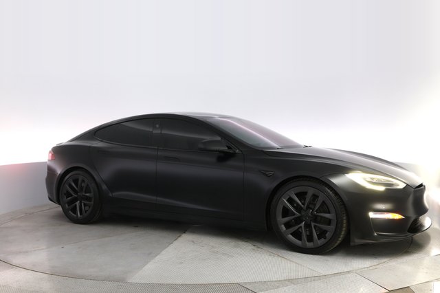 2022 Tesla Model S — photo 11 of 21