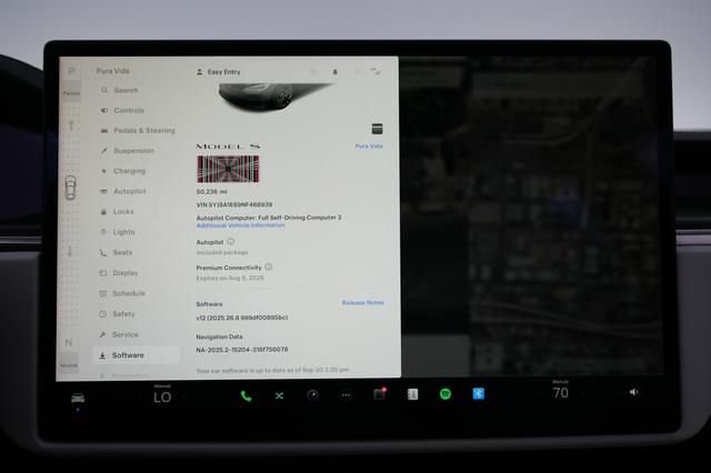 2022 Tesla Model S — photo 5 of 21