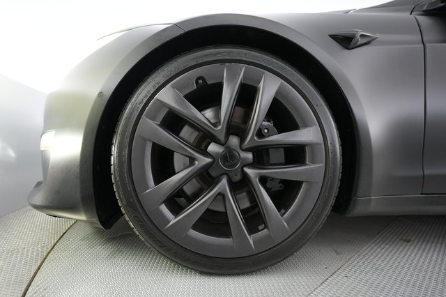 2022 Tesla Model S — photo 15 of 21
