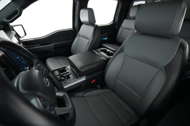 2023 Ford F-150 Lightning — photo 3 of 16
