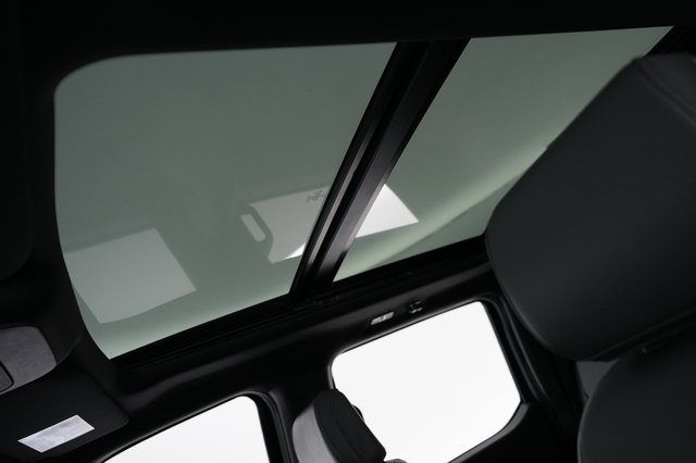 2023 Ford F-150 Lightning — photo 14 of 16