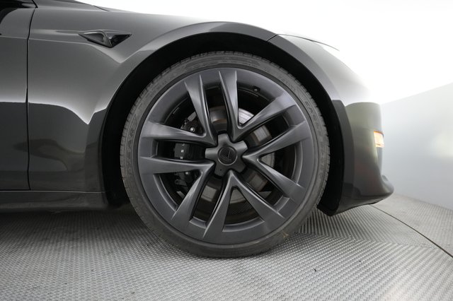 2023 Tesla Model S — photo 7 of 21