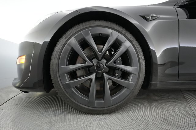 2023 Tesla Model S — photo 15 of 21
