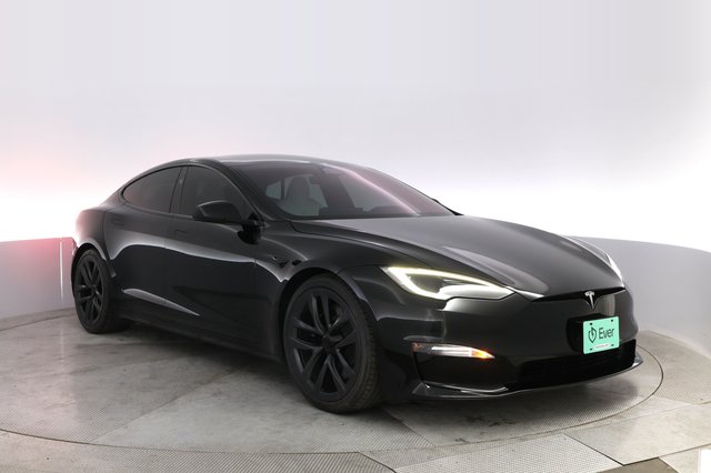2023 Tesla Model S — photo 10 of 21