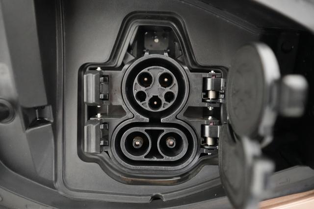 2023 Nissan Ariya — photo 8 of 21
