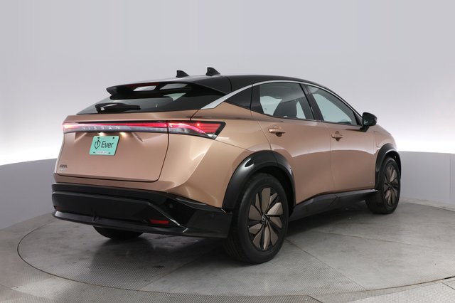 2023 Nissan Ariya — photo 2 of 21