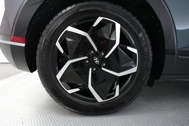 2023 Hyundai IONIQ 5 — photo 17 of 21