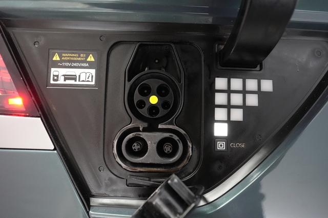 2023 Hyundai IONIQ 5 — photo 8 of 21