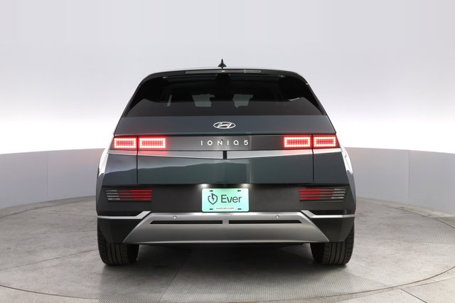 2023 Hyundai IONIQ 5 — photo 12 of 21
