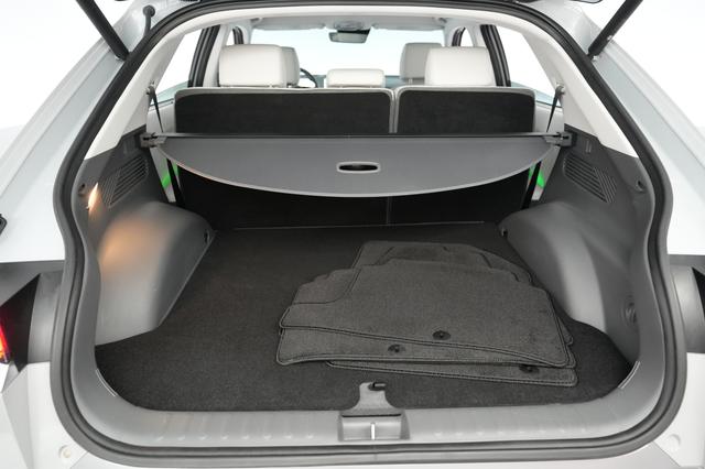 2023 Hyundai IONIQ 5 — photo 6 of 26