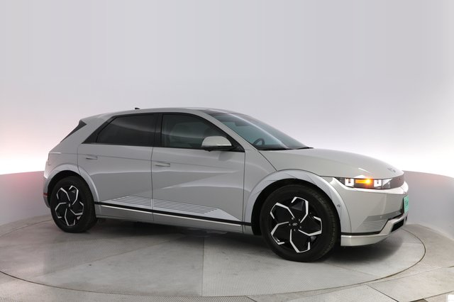 2023 Hyundai IONIQ 5 — photo 11 of 26