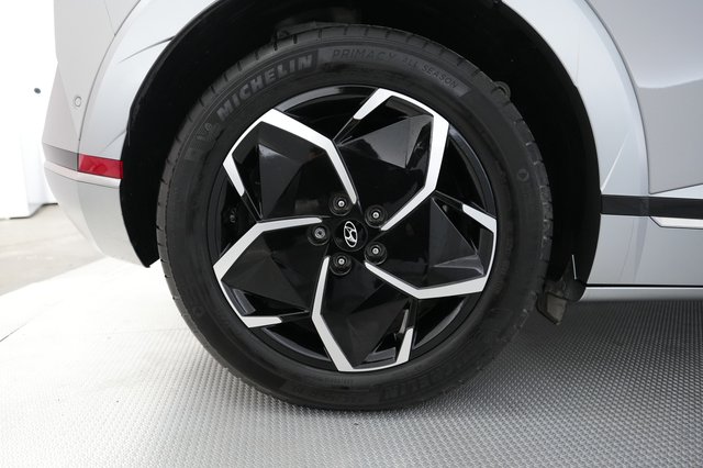2023 Hyundai IONIQ 5 — photo 15 of 26