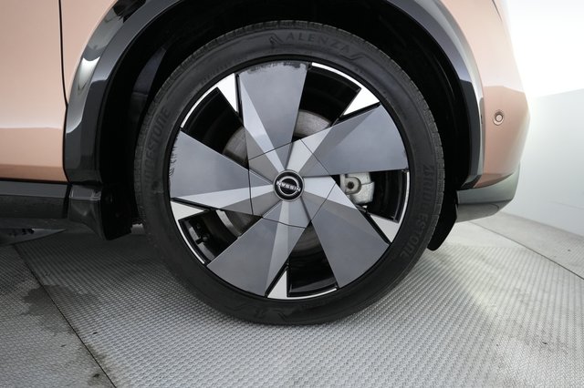 2024 Nissan Ariya — photo 17 of 25