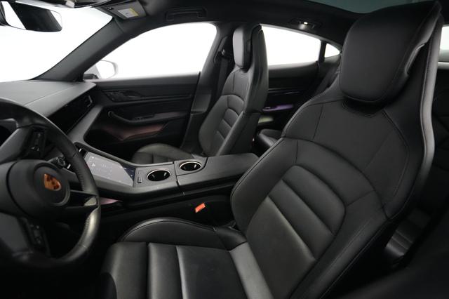 2022 Porsche Taycan — photo 3 of 22