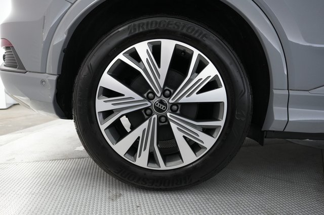 2023 Audi Q4 e-tron — photo 15 of 21