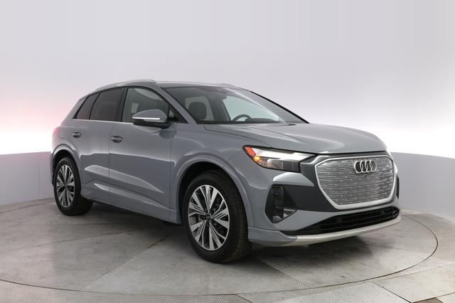 2023 Audi Q4 e-tron — photo 10 of 21