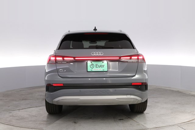 2023 Audi Q4 e-tron — photo 12 of 21