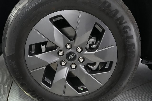 2024 Ford F-150 Lightning — photo 20 of 29