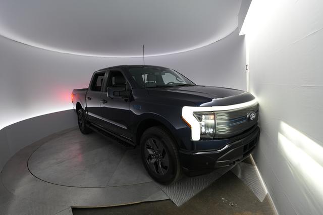 2024 Ford F-150 Lightning — VIN 1FT6W5L72RWG19675