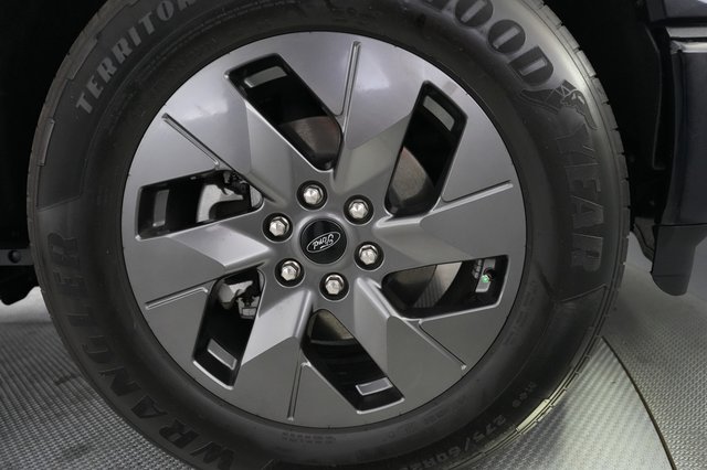 2024 Ford F-150 Lightning — photo 22 of 29