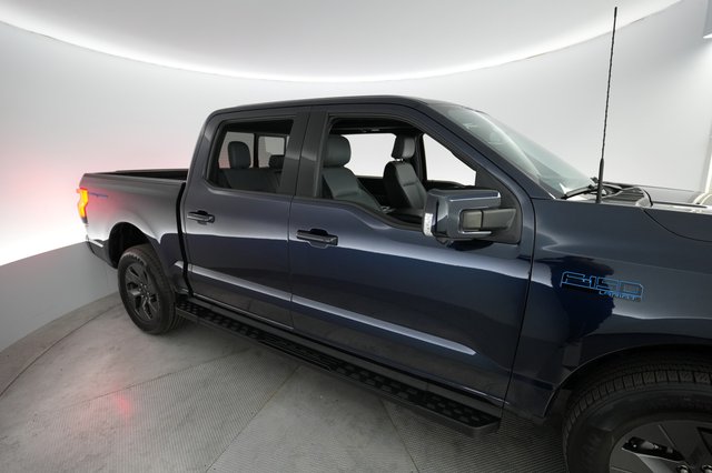 2024 Ford F-150 Lightning — photo 13 of 29