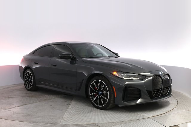 2023 BMW i4 — photo 10 of 22