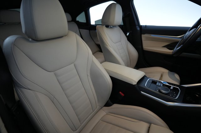 2023 BMW i4 — photo 19 of 22