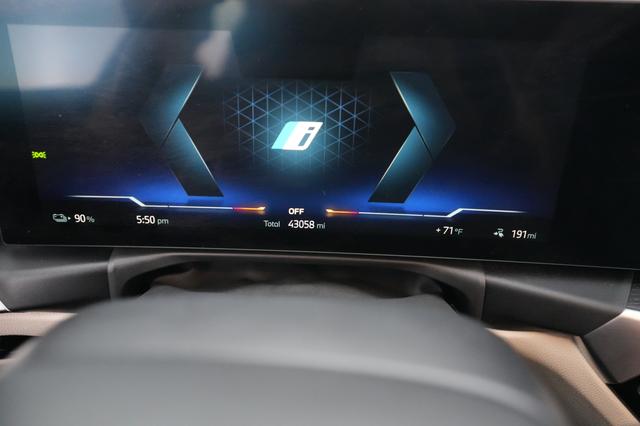 2023 BMW i4 — photo 5 of 22