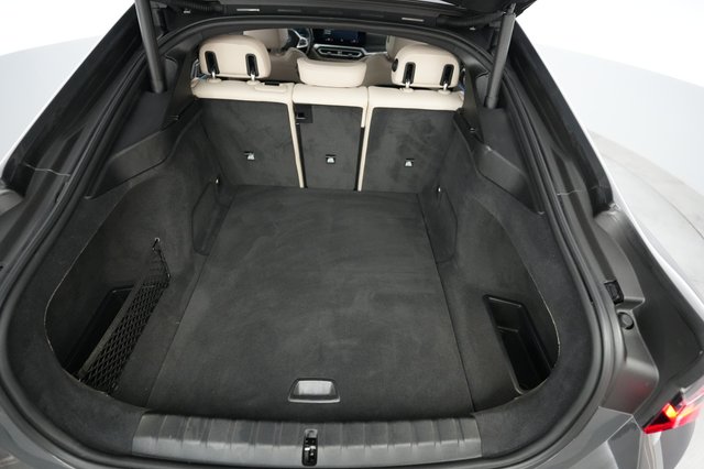 2023 BMW i4 — photo 6 of 22