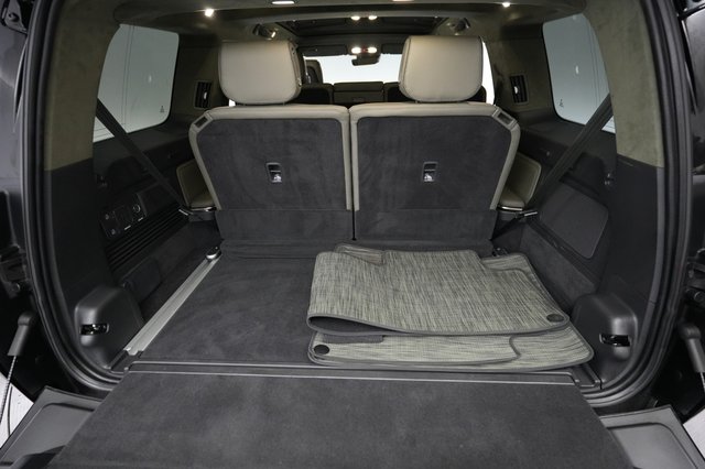 2024 Rivian R1S — photo 6 of 24