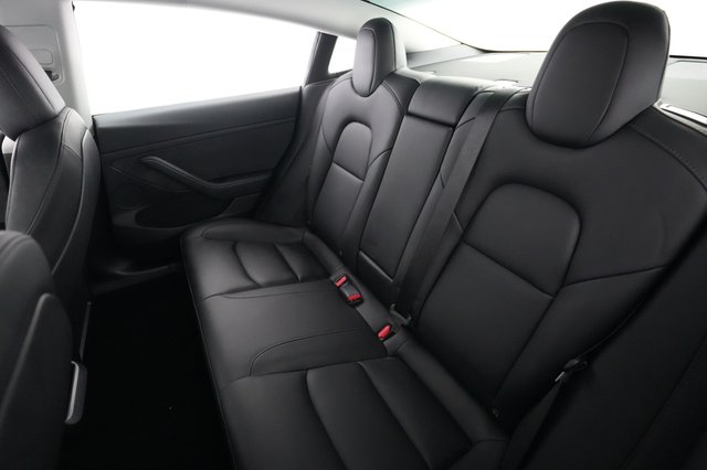 2022 Tesla Model 3 — photo 18 of 22