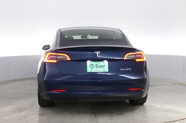 2022 Tesla Model 3 — photo 12 of 22