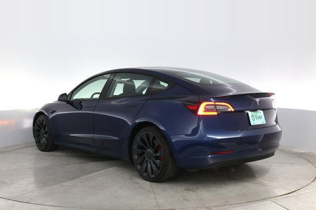 2022 Tesla Model 3 — photo 13 of 22