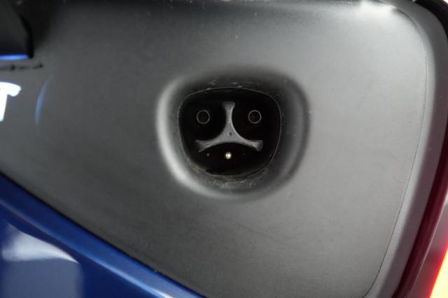 2022 Tesla Model 3 — photo 8 of 22