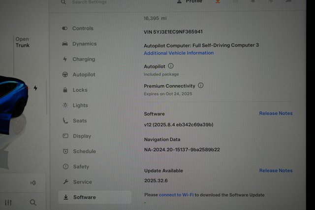 2022 Tesla Model 3 — photo 5 of 22